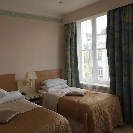 Amsterdam Hotel