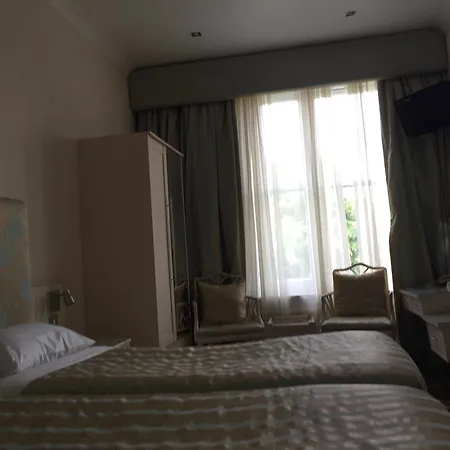 Amsterdam Hotel