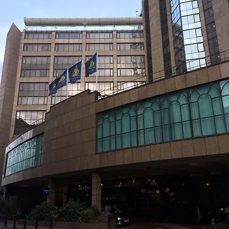 Britannia International Canary Wharf Отель Лондон