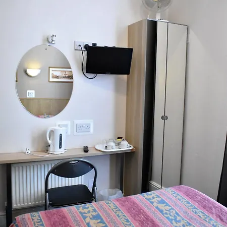 Macdonald Guest house