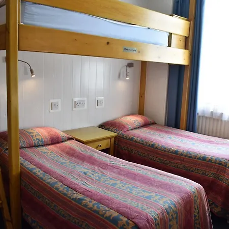 Macdonald Guest house 2*