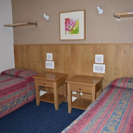 Guest house Macdonald London