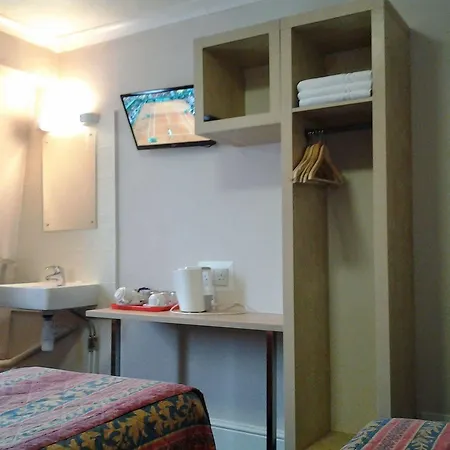 Macdonald Guest house London