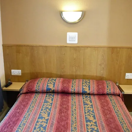 Guest house Macdonald London