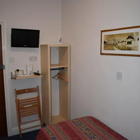 Macdonald Guest house London