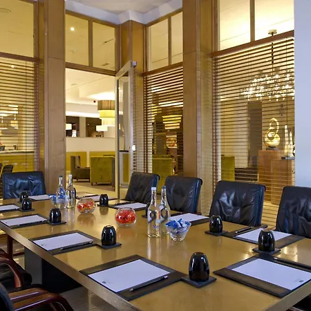 Clarion Park 4* Croydon