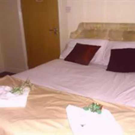 Pacific London Heathrow 2*