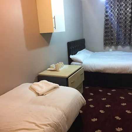 Pacific London Heathrow 2*