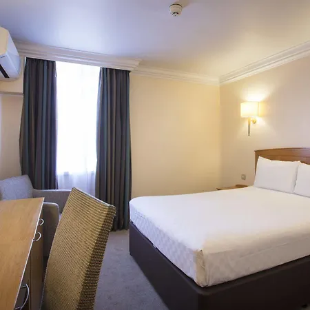 Thistle London Heathrow Terminal 5 Hotel