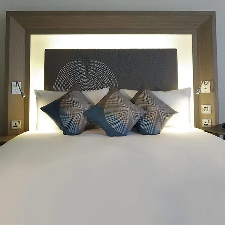 Novotel London