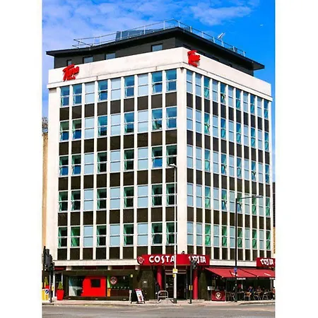 Point A Westminster Otel 3*