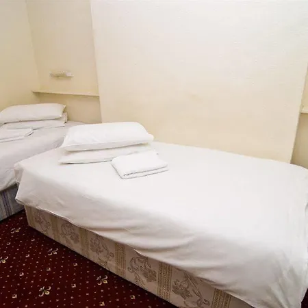 Five Kings Bed & Breakfast 2*