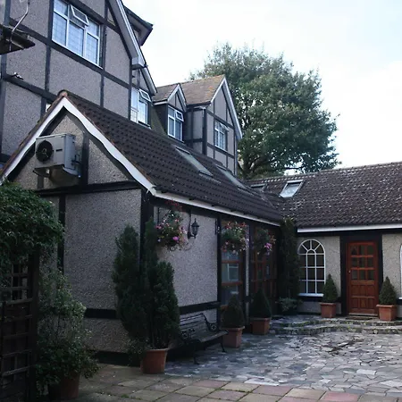 Kings Paget Hotel 3*