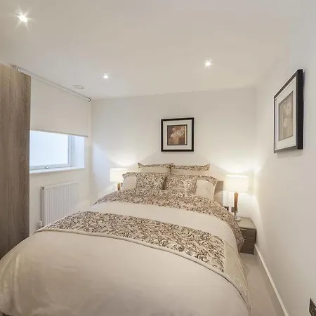 Premier Tower Bridge 호텔 3*