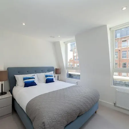 Premier Tower Bridge 3* 런던