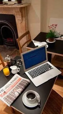 Kennington Bed & Breakfast 4*