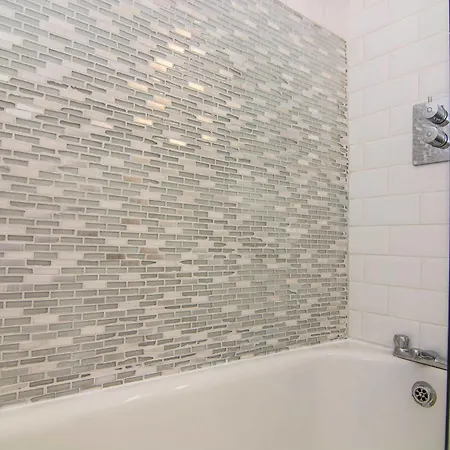 Wharf - Vintage Otel