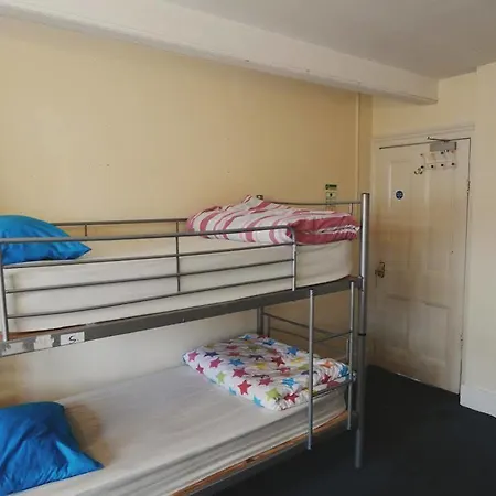 Hostel Hootananny *