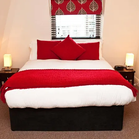 Hotel Clarendon 140 Minories 4*