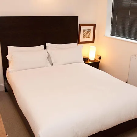 Hotel Clarendon 140 Minories London