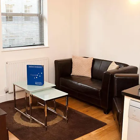 Clarendon 140 Minories 4* London
