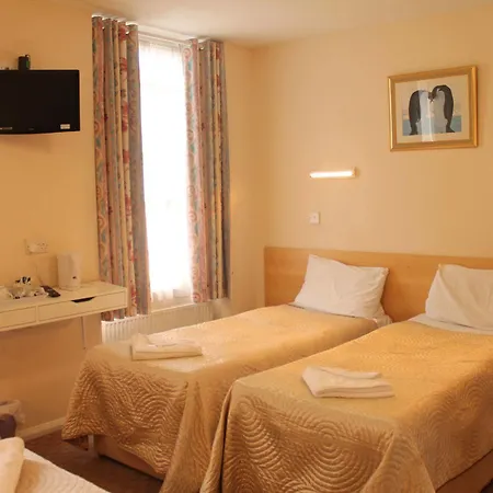 Hotel Romanos 2*