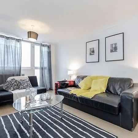 Hotel Nova - Chancery Lane London
