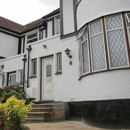 Wembley Hill 3*