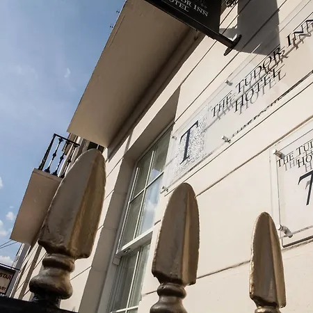 The Tudor Hotel Londres