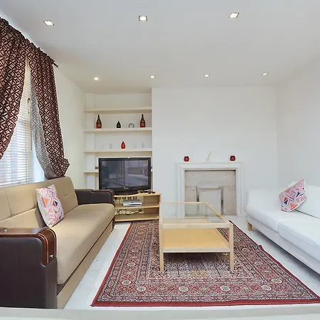 Fitzhardinge House Portman Apartment London
