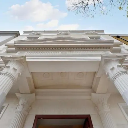 Villa Havona House London