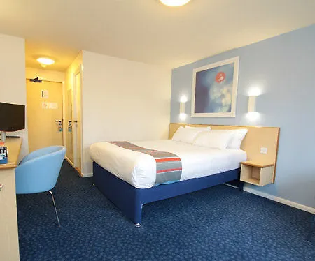 Ibis Budget London Heathrow Central 3*
