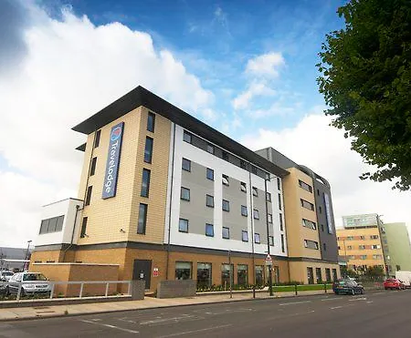 Travelodge London 3* Enfield