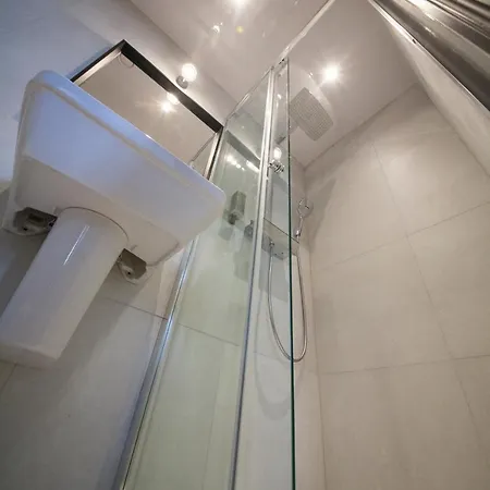The Pack And Carriage Hotel London