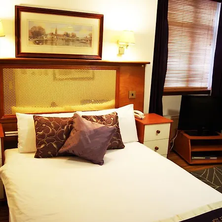 Abbey Court - Hyde Park 3*
