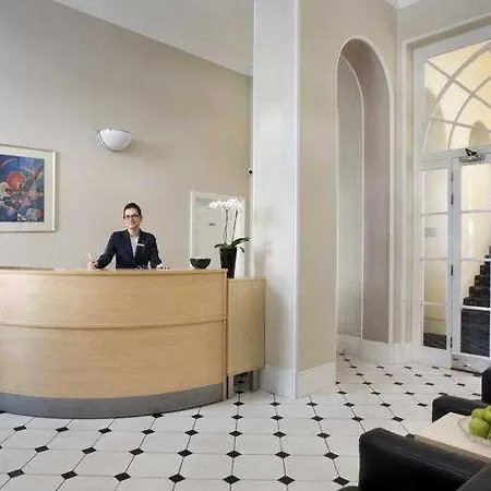 Citadines St Marks Aparthotel 4*