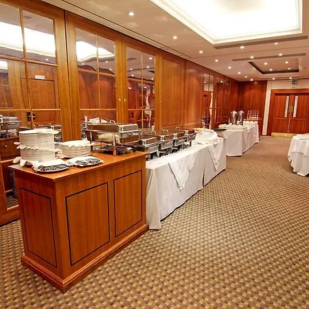 The Memoir Club Hotel 4*