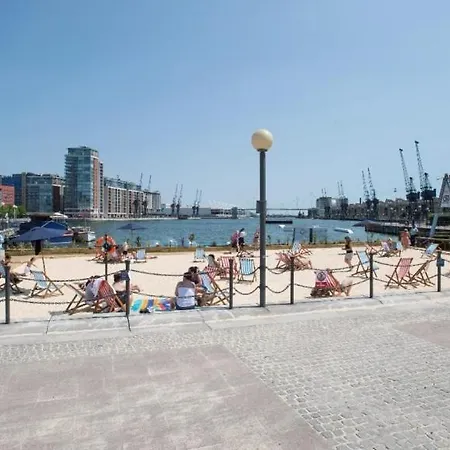 Excel Waterfront Apartments Apartment London