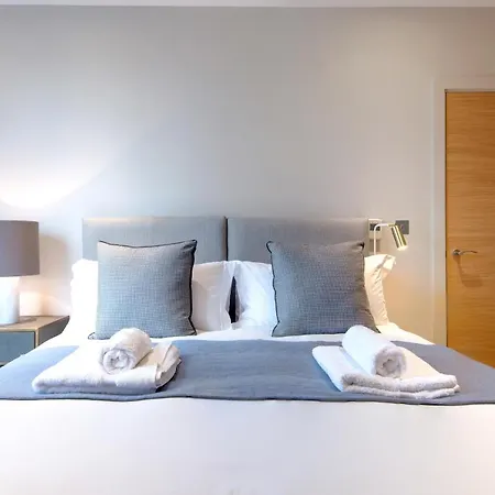Apartment Deluxe Victoria Close To Buckingham Palace By Underthedoormat *