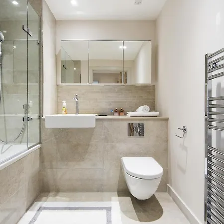 Deluxe Victoria Close To Buckingham Palace By Underthedoormat Apartment *