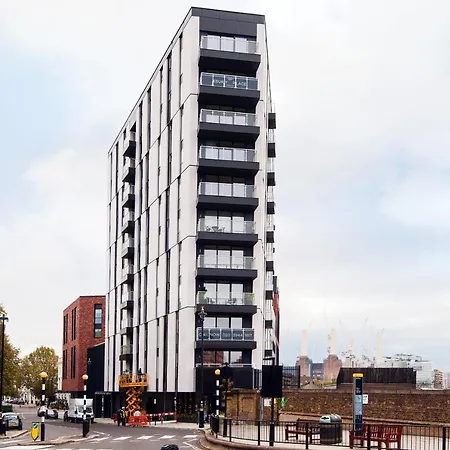 Deluxe Victoria Close To Buckingham Palace By Underthedoormat Apartment *