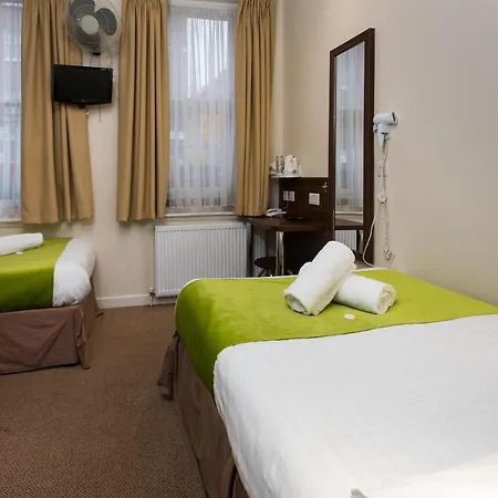 Marble Arch Hotel