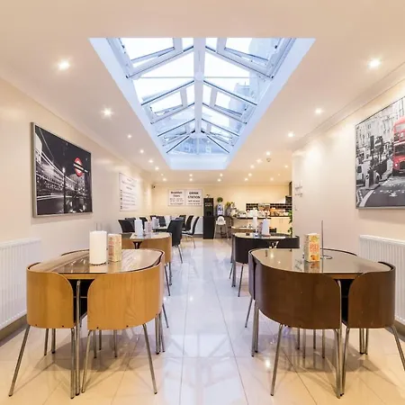 Hotel Golden By Saba London