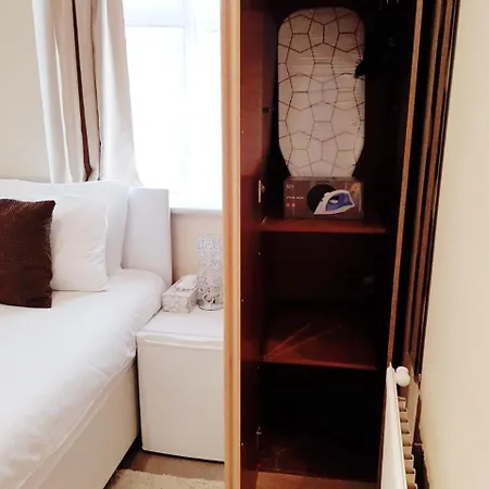 The 22 Bed & Breakfast 3*
