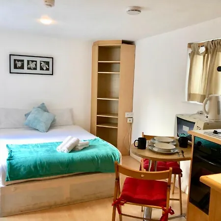 Hfs Studio Next To Hydepark L14 *