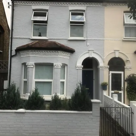 Apartment Wilton Road