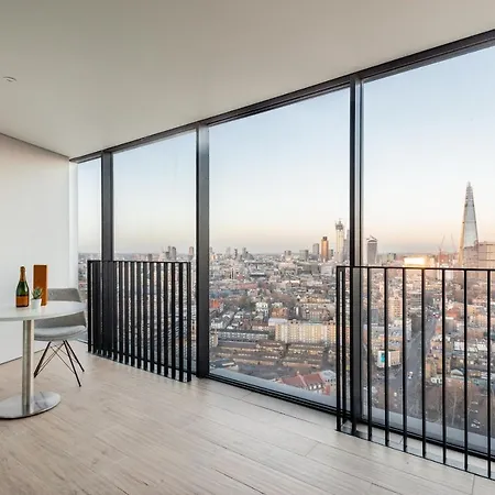 Skyline View Cb Platinum Penthouses Next To Eye * London