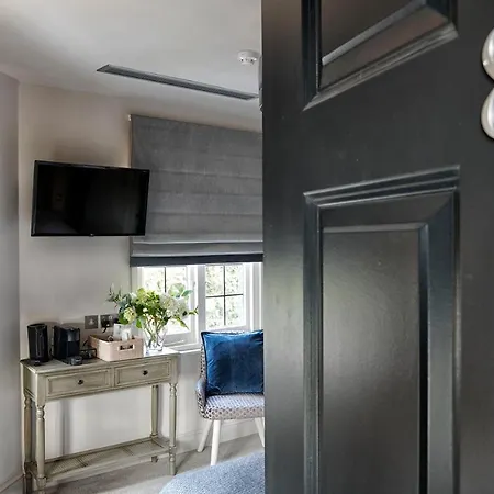 The Bridge Pub & Locanda 4*