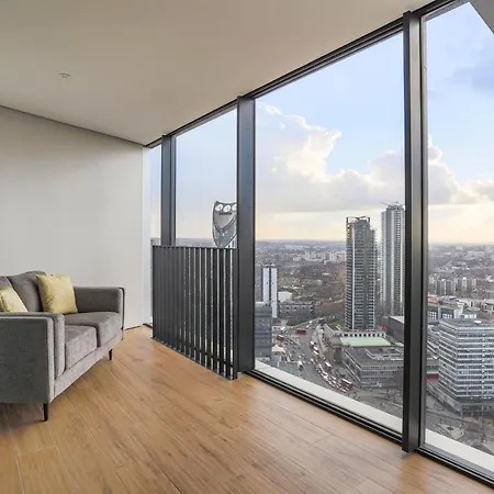 Skyline View Cb Platinum Penthouses Next To Eye *