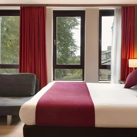 Ramada - Heathrow East 3*